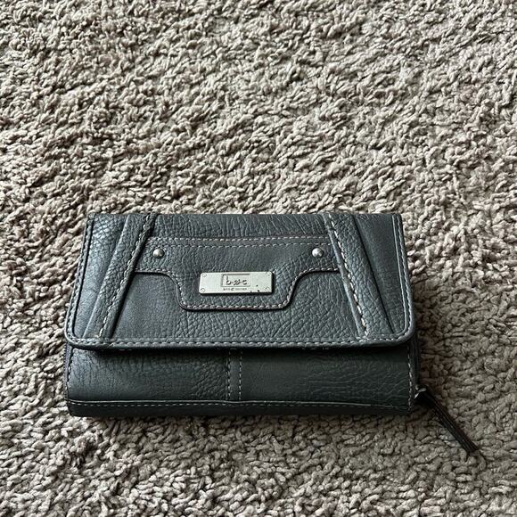 BOC Born Of Comfort Gray Wallet - Picture 1 of 5